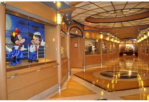 Entrada al Teatro Disney
